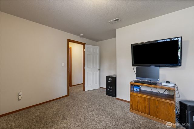 15914 85th Avenue E, Puyallup, WA 98375