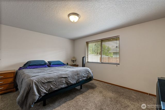 15914 85th Avenue E, Puyallup, WA 98375