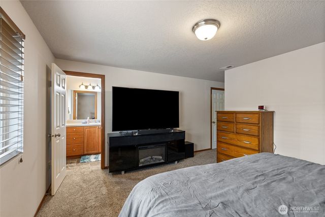 15914 85th Avenue E, Puyallup, WA 98375