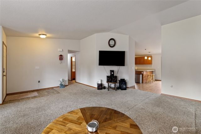 15914 85th Avenue E, Puyallup, WA 98375
