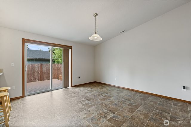 15914 85th Avenue E, Puyallup, WA 98375