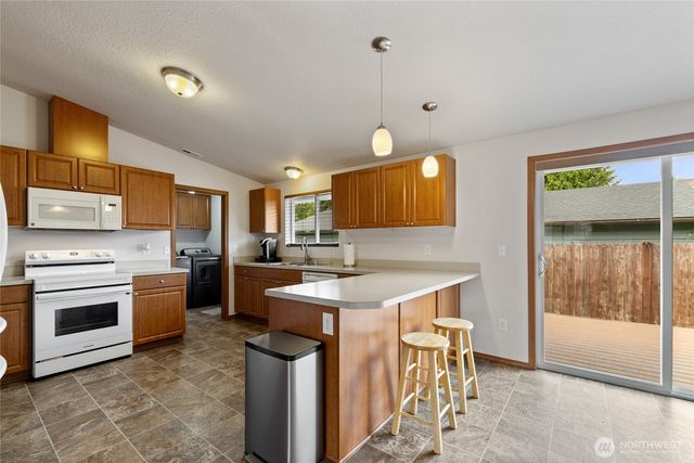 15914 85th Avenue E, Puyallup, WA 98375