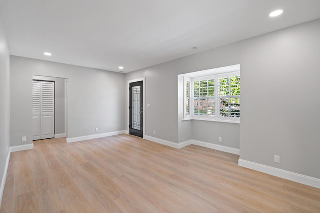 3600 Westview Avenue, West Palm Beach, FL 33407