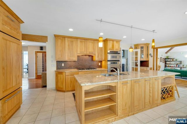 60 Hopper Street, Hillsdale, NJ 07642