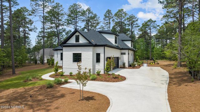 4 Kenilwood Court, Pinehurst, NC 28374
