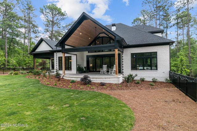 4 Kenilwood Court, Pinehurst, NC 28374