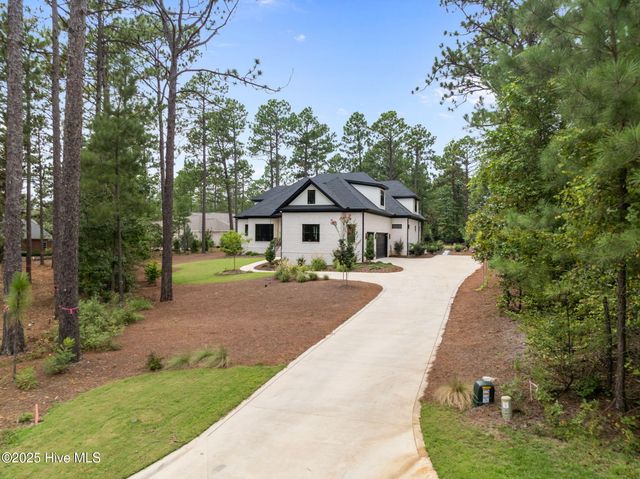 4 Kenilwood Court, Pinehurst, NC 28374