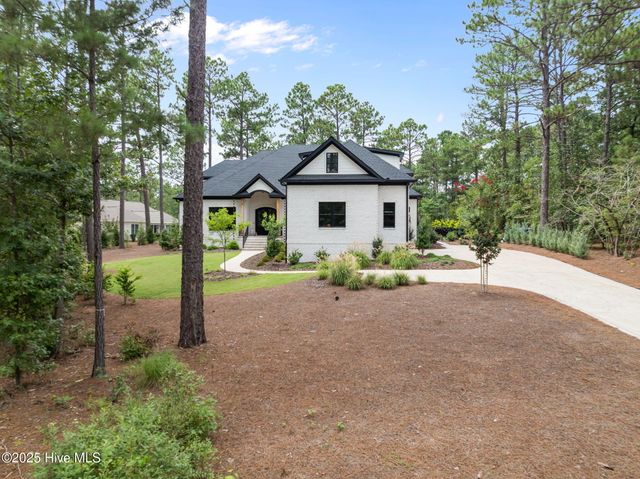 4 Kenilwood Court, Pinehurst, NC 28374