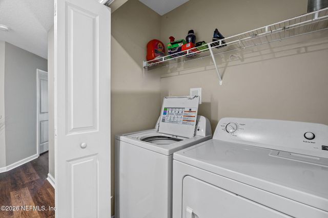 1636 LANDAU Road, Jacksonville, FL 32225