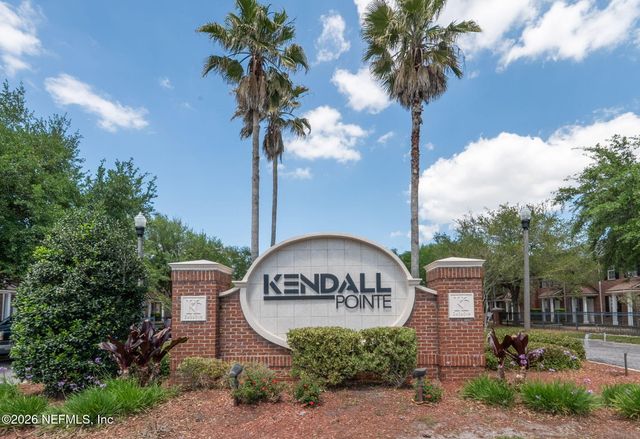 1636 LANDAU Road, Jacksonville, FL 32225