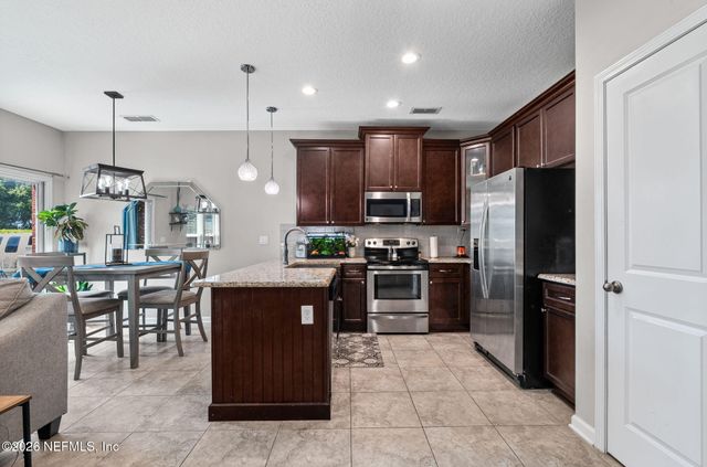 1636 LANDAU Road, Jacksonville, FL 32225