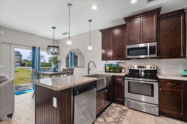 1636 LANDAU Road, Jacksonville, FL 32225