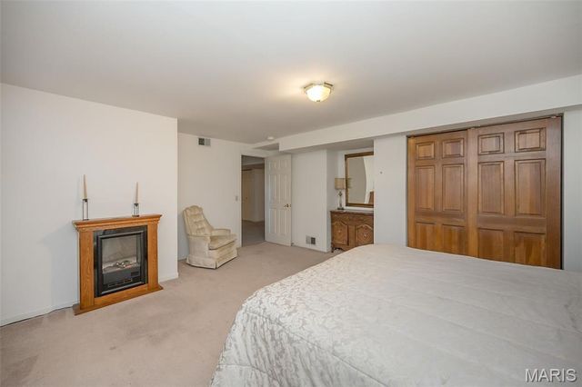 6 Tarpon Court, Florissant, MO 63033