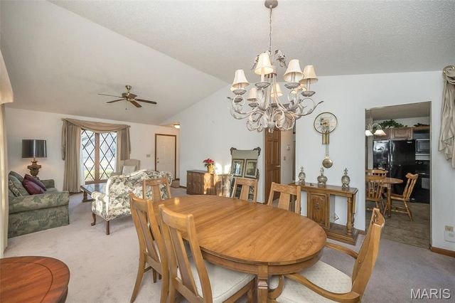 6 Tarpon Court, Florissant, MO 63033