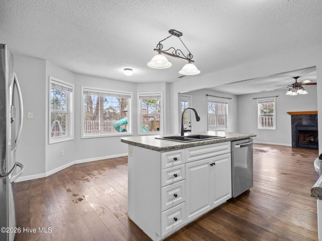 1424 Belgrade Swansboro Road, Maysville, NC 28555