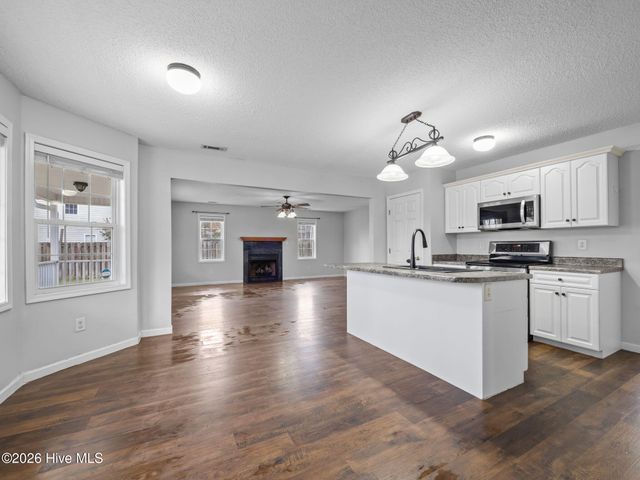 1424 Belgrade Swansboro Road, Maysville, NC 28555