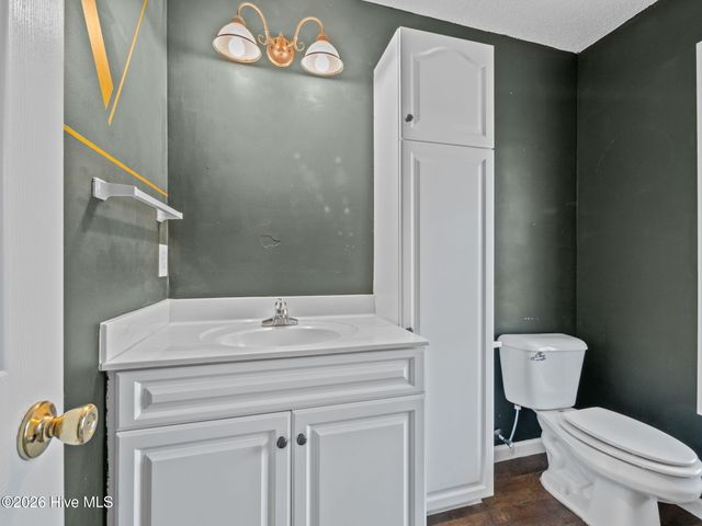 1424 Belgrade Swansboro Road, Maysville, NC 28555