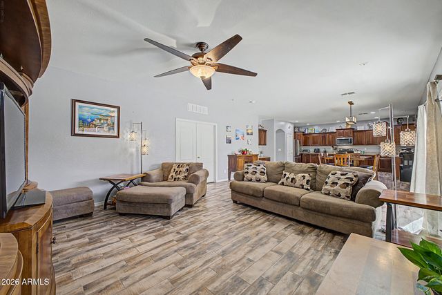 1774 E WILDFLOWER Lane, Casa Grande, AZ 85122