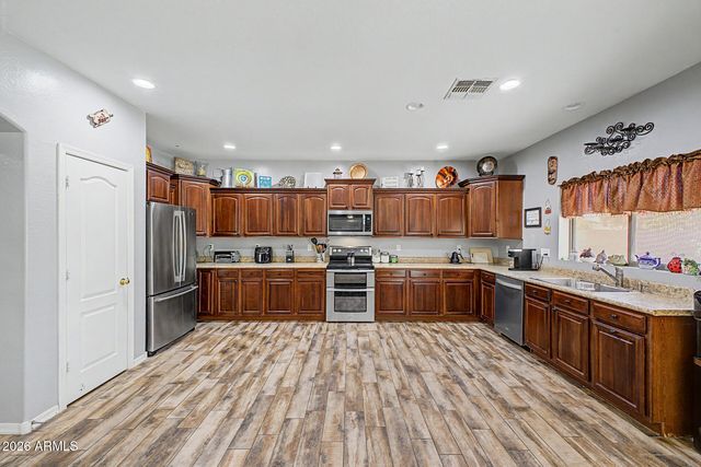 1774 E WILDFLOWER Lane, Casa Grande, AZ 85122