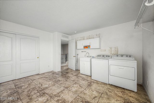 1774 E WILDFLOWER Lane, Casa Grande, AZ 85122