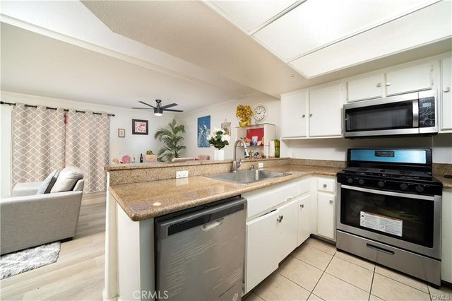 12591 Westminster 114, Garden Grove, CA 92843