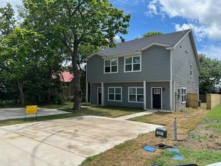 406 E Bonham Street, Tom Bean, TX 75491