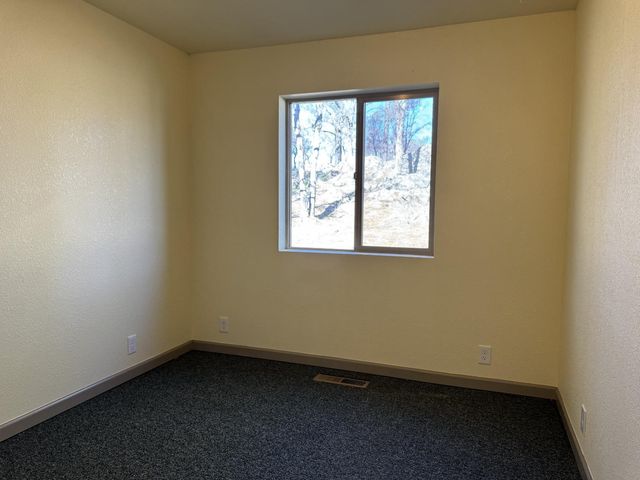 115 Weger Dr, Oroville, CA 95966