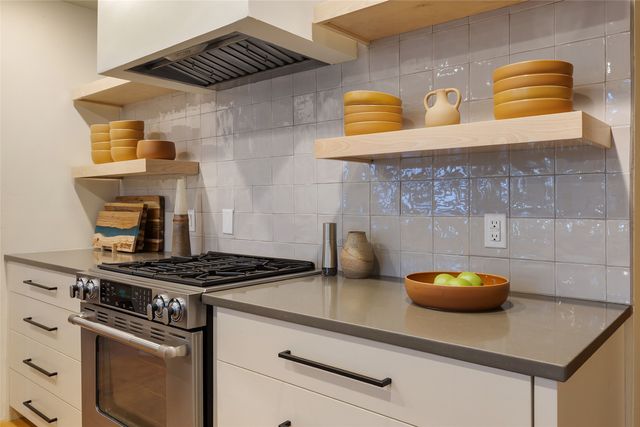 501 Sunset C, Santa Fe, NM 87501