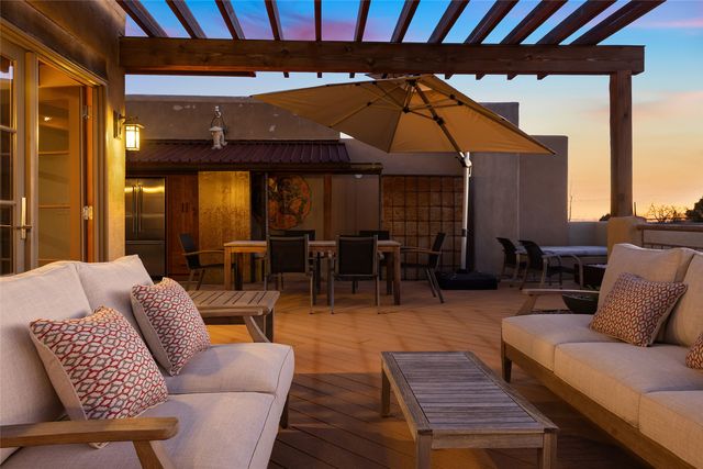 501 Sunset C, Santa Fe, NM 87501