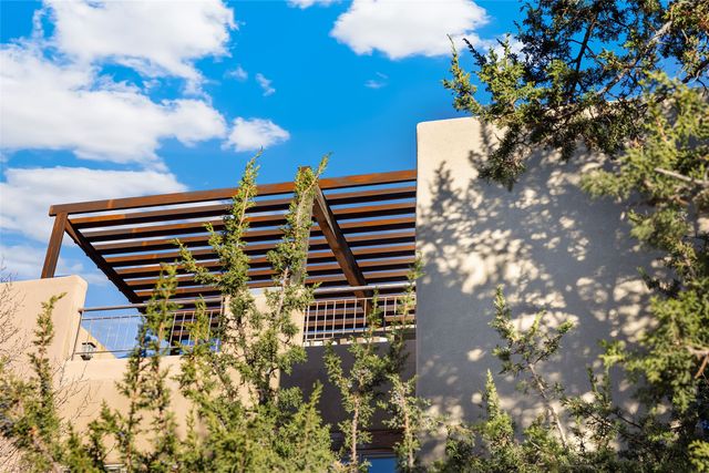 501 Sunset C, Santa Fe, NM 87501