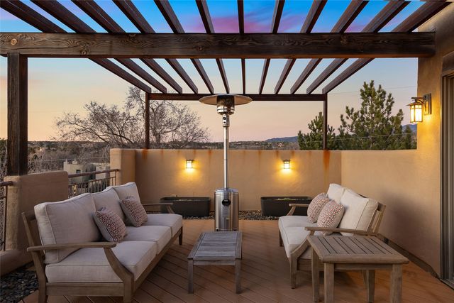 501 Sunset C, Santa Fe, NM 87501