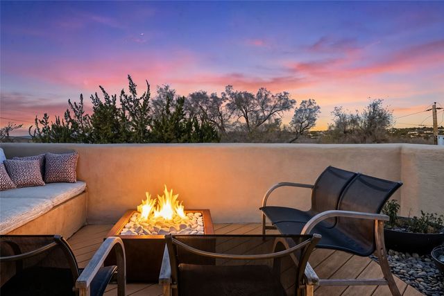 501 Sunset C, Santa Fe, NM 87501