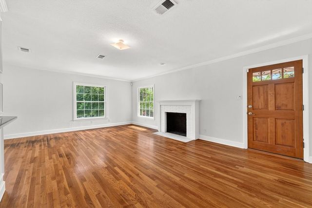 2506 Hillview RD, Austin, TX 78703