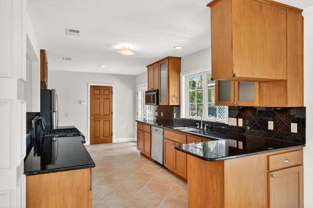 2506 Hillview RD, Austin, TX 78703