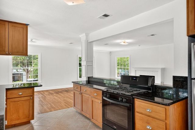 2506 Hillview RD, Austin, TX 78703