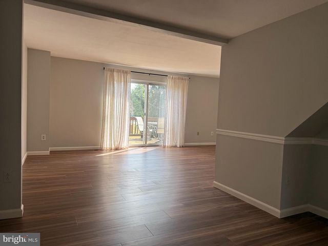 1 CROTONA CT, Lutherville Timonium, MD 21093