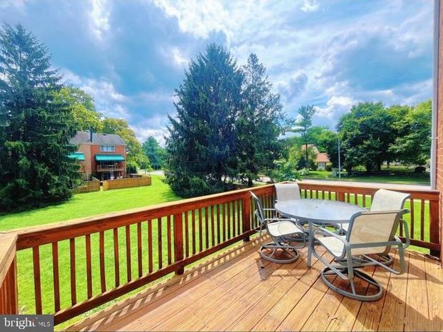 1 CROTONA CT, Lutherville Timonium, MD 21093