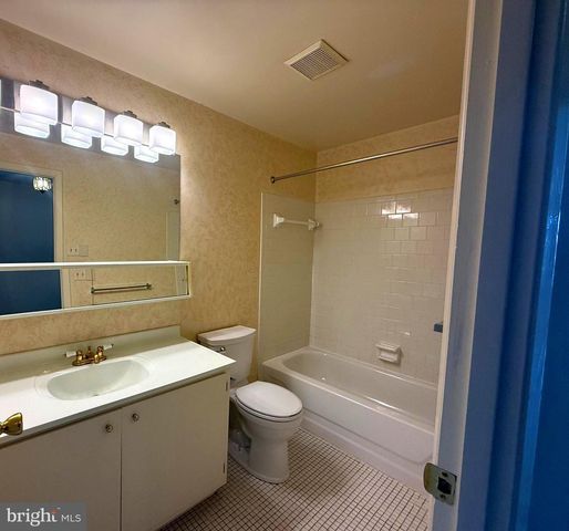 1 CROTONA CT, Lutherville Timonium, MD 21093