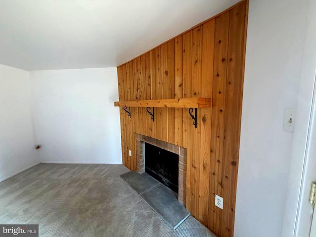 1 CROTONA CT, Lutherville Timonium, MD 21093