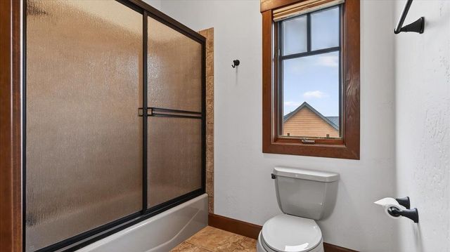 54 N Chief Garry Dr, Liberty Lake, WA 99019