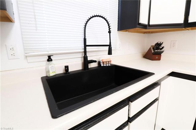 1312 Hillside Drive, Eden, NC 27288