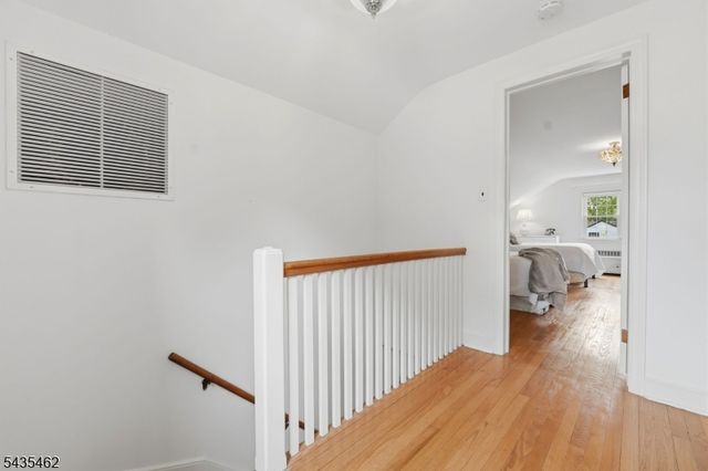 47 Victor Pl, Hawthorne Boro, NJ 07506