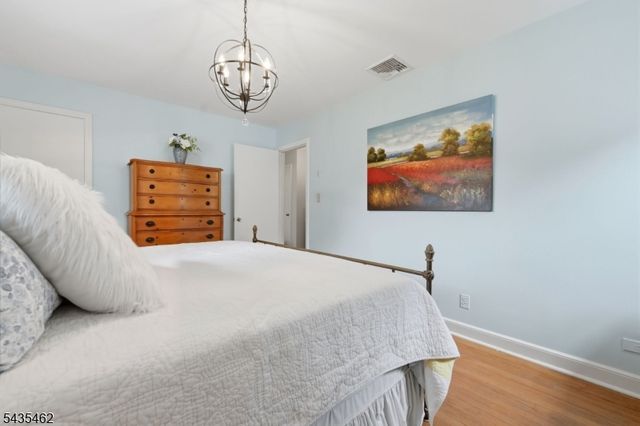 47 Victor Pl, Hawthorne Boro, NJ 07506