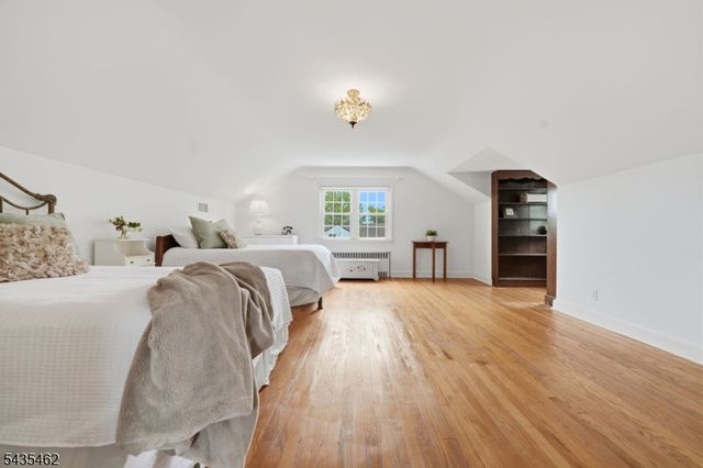 47 Victor Pl, Hawthorne Boro, NJ 07506