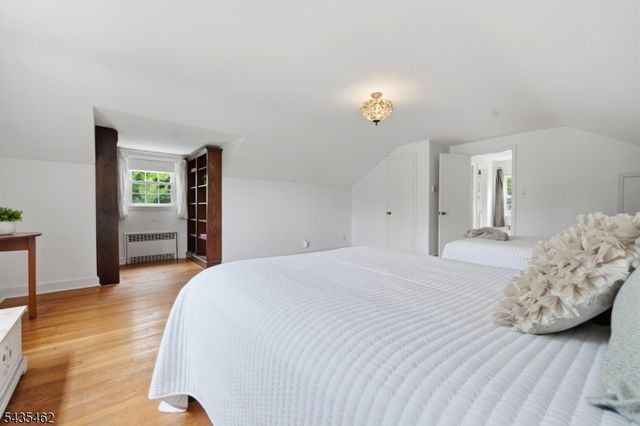 47 Victor Pl, Hawthorne Boro, NJ 07506
