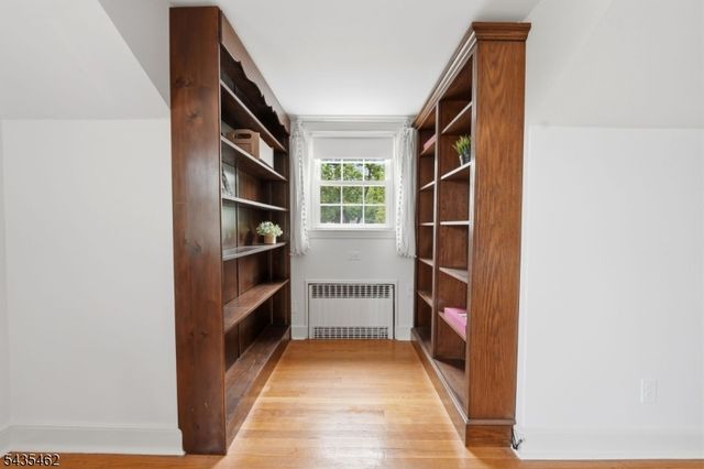 47 Victor Pl, Hawthorne Boro, NJ 07506