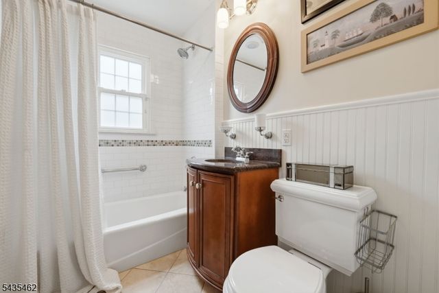 47 Victor Pl, Hawthorne Boro, NJ 07506