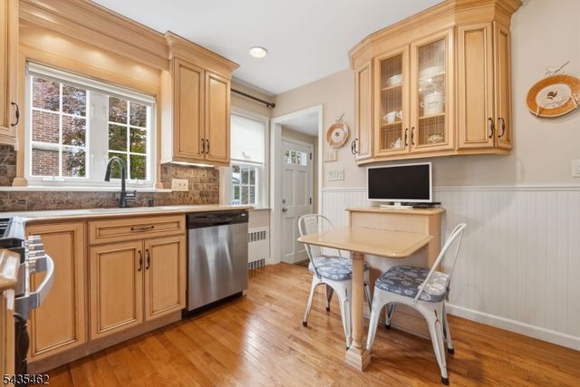 47 Victor Pl, Hawthorne Boro, NJ 07506
