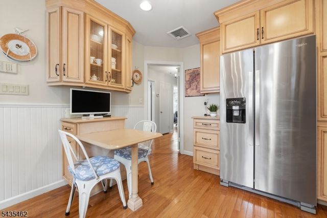 47 Victor Pl, Hawthorne Boro, NJ 07506