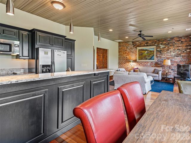 33 Patton Avenue 301, Asheville, NC 28801